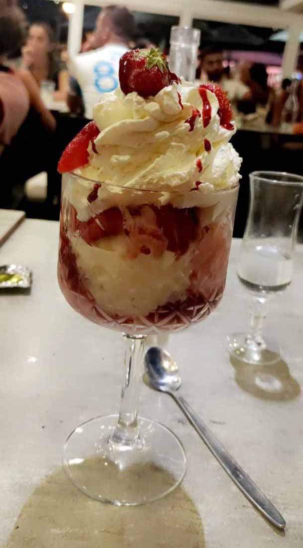 Parfait aux fraises Martigues