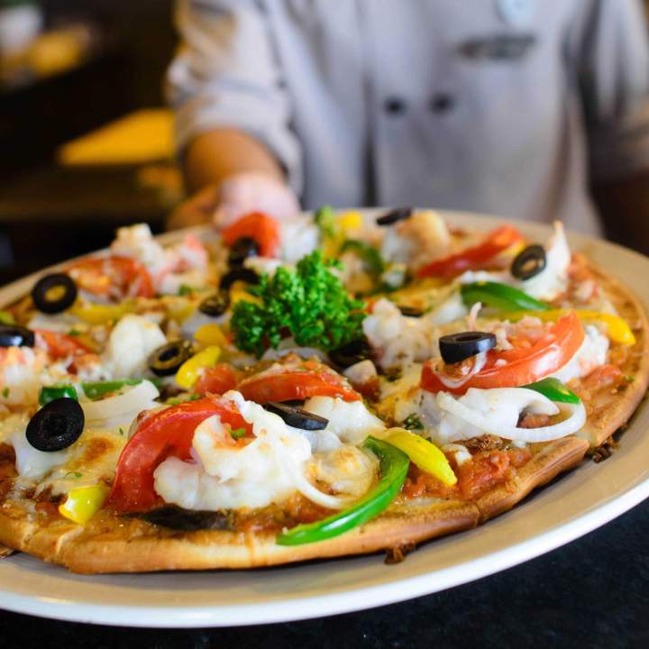 Pizza fruits de mer Martigues