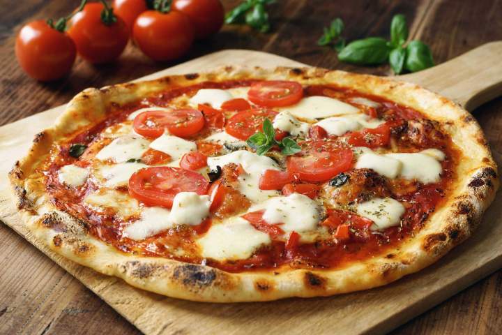 Pizzas croustillantes à déguster sur place ou à emporter